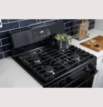 GE 30" Freestanding Gas Range JGBS61RPSS - Image 2
