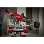 Milwaukee Dual-Bevel Sliding Compound Miter Saw M18 FUEL 2734 - Image 4