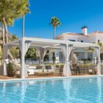 Erommy Outdoor Louvered Pergola Gazebo with Adjustable Aluminum Rainproof Roof - Image 7