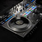 Pioneer DJ DDJ-REV7 DJ Controller - Image 19