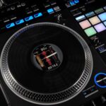 Pioneer DJ DDJ-REV7 DJ Controller - Image 18