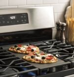 GE 30" Freestanding Gas Range - Image 8